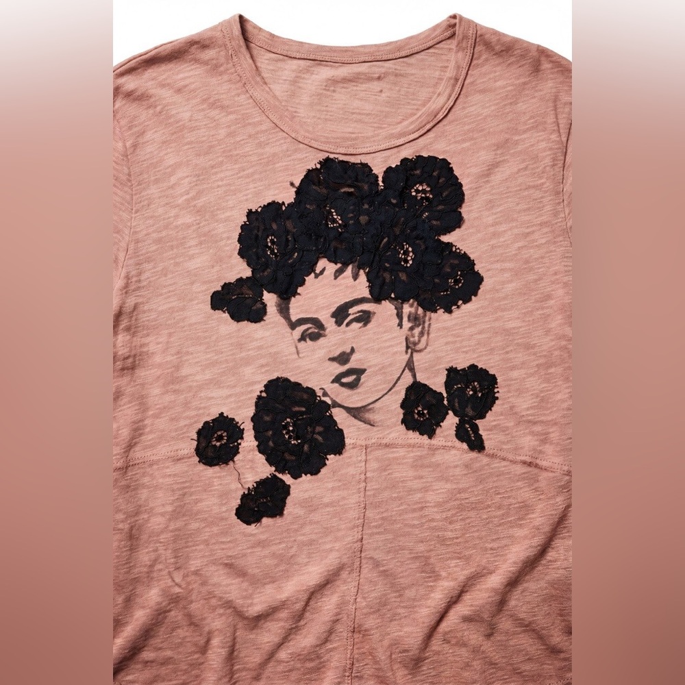 “Viva La Frida” Hand Crafted Rust Graphic Short Sleeve Tunic - Picture 11 of 12